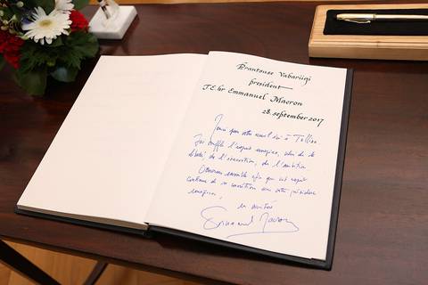 Fotoğraf: Tallinn Digital Summit. Meeting of Estonian President Kersti Kaljulaid and French President Emmanuel Macron