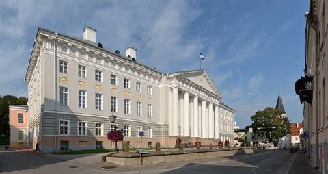 Fotoğraf: Tartu Ülikooli peahoone 2012